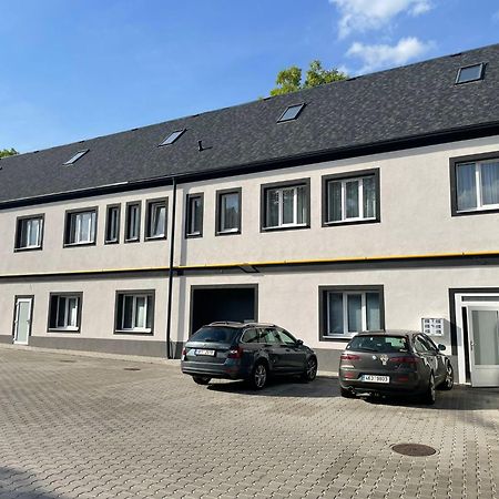 Apartments Gato Karlovy Vary Stara Role ภายนอก รูปภาพ