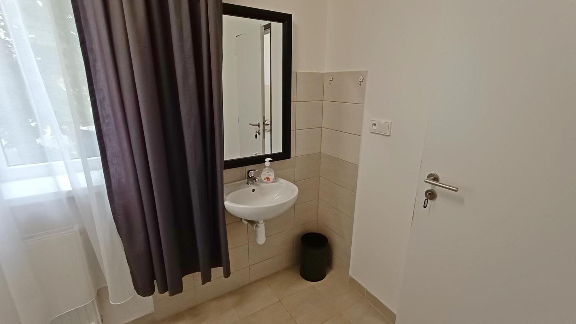 Apartments Gato Karlovy Vary Stara Role ภายนอก รูปภาพ